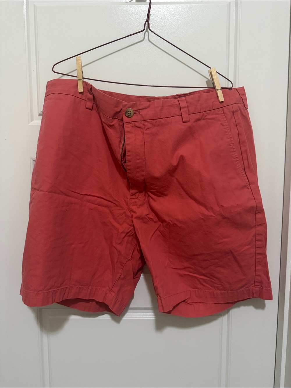 Vineyard Vines Red Flat-Front Cotton Shorts